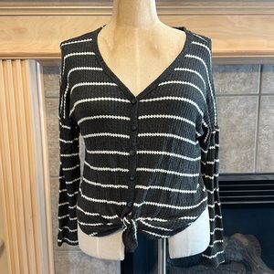 Gray and white waffle texture top